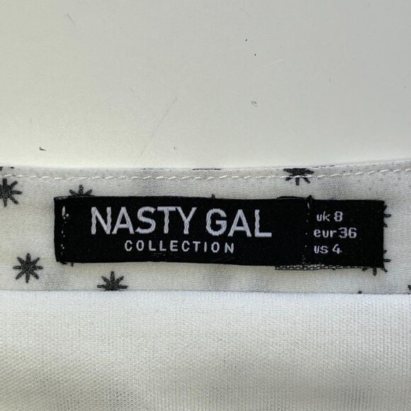 Nasty Gal White Silky Wrap‎ Mini Skirt with Black and Gray Starbursts - 4 - Picture 6 of 12